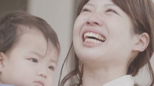 Pampers emociona m&atilde;es de primeira viagem